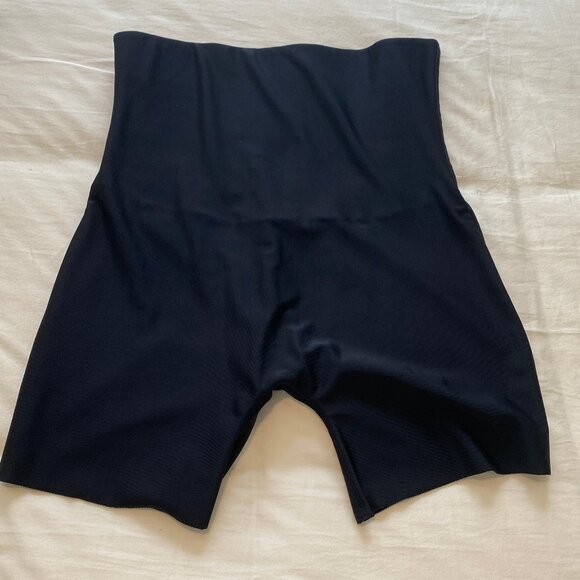 Yummie Shapewear Short Black M - Picture 1 of 5